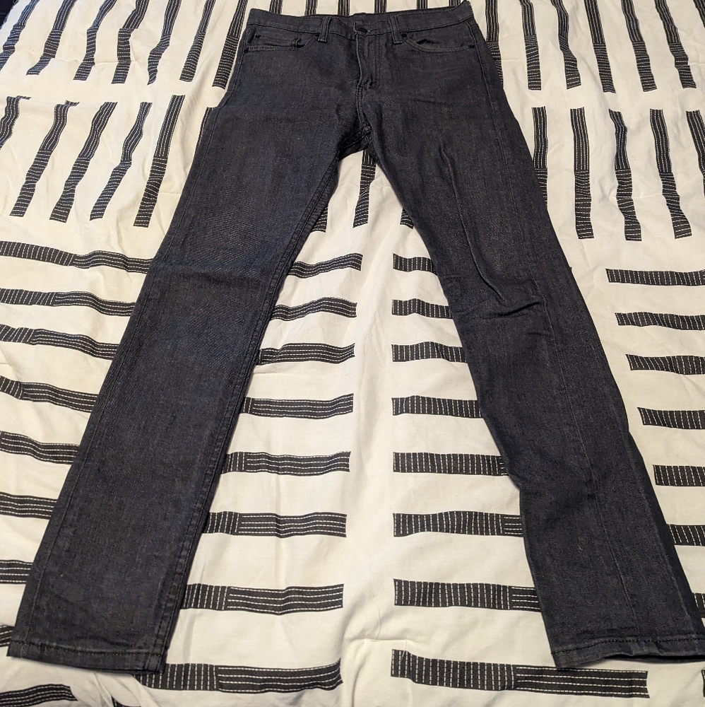 Levi's 510 Men's Size 32 x 34 Black Skinny Jeans